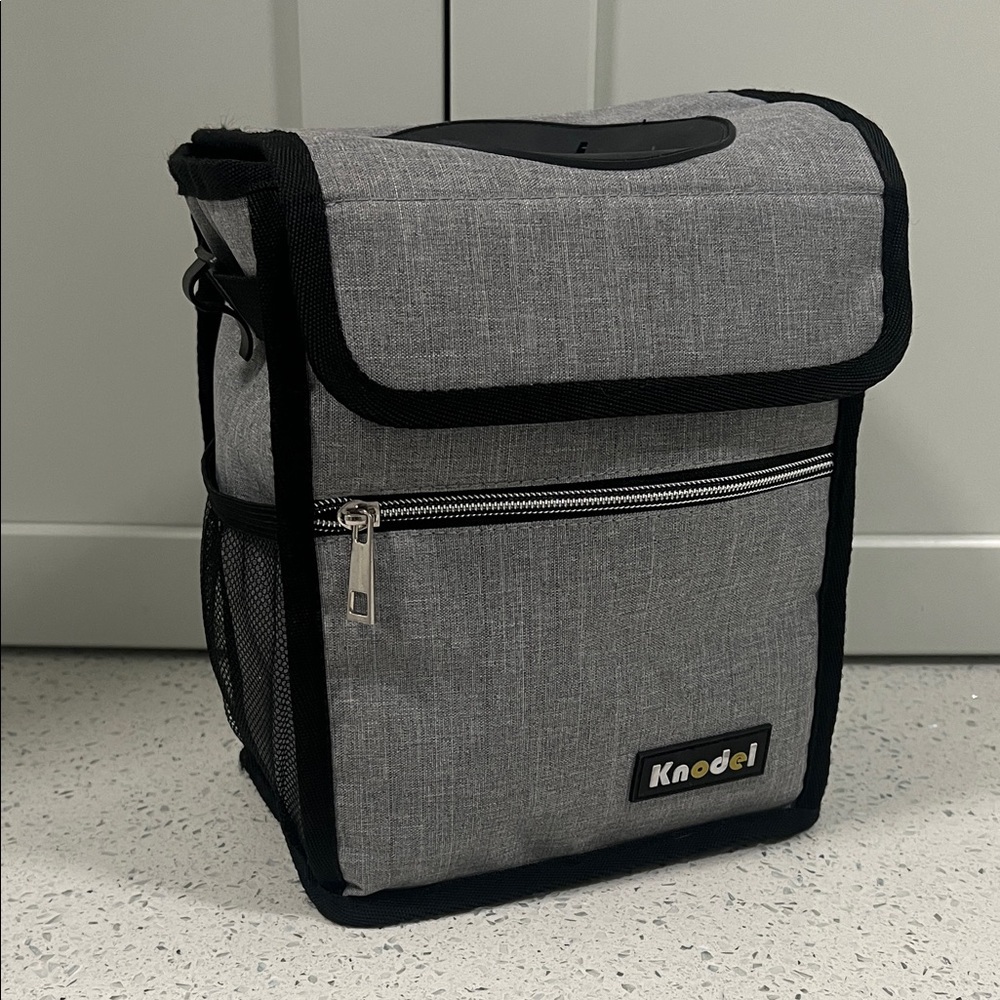 Car Garbage Can with Console Clip | Velcro Closure Zipper Front